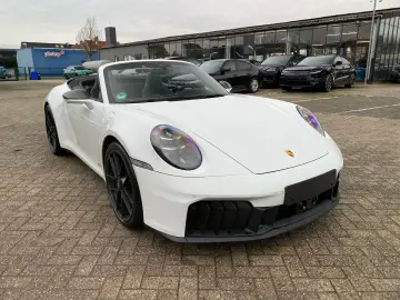 PORSCHE 911 Carrera 4 GTS T-Hybrid Cabrio Lift Chrono