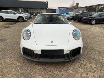 PORSCHE 911 Carrera 4 GTS T-Hybrid Cabrio Lift Chrono