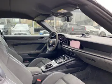 PORSCHE 911 Carrera 4 GTS T-Hybrid Cabrio Lift Chrono