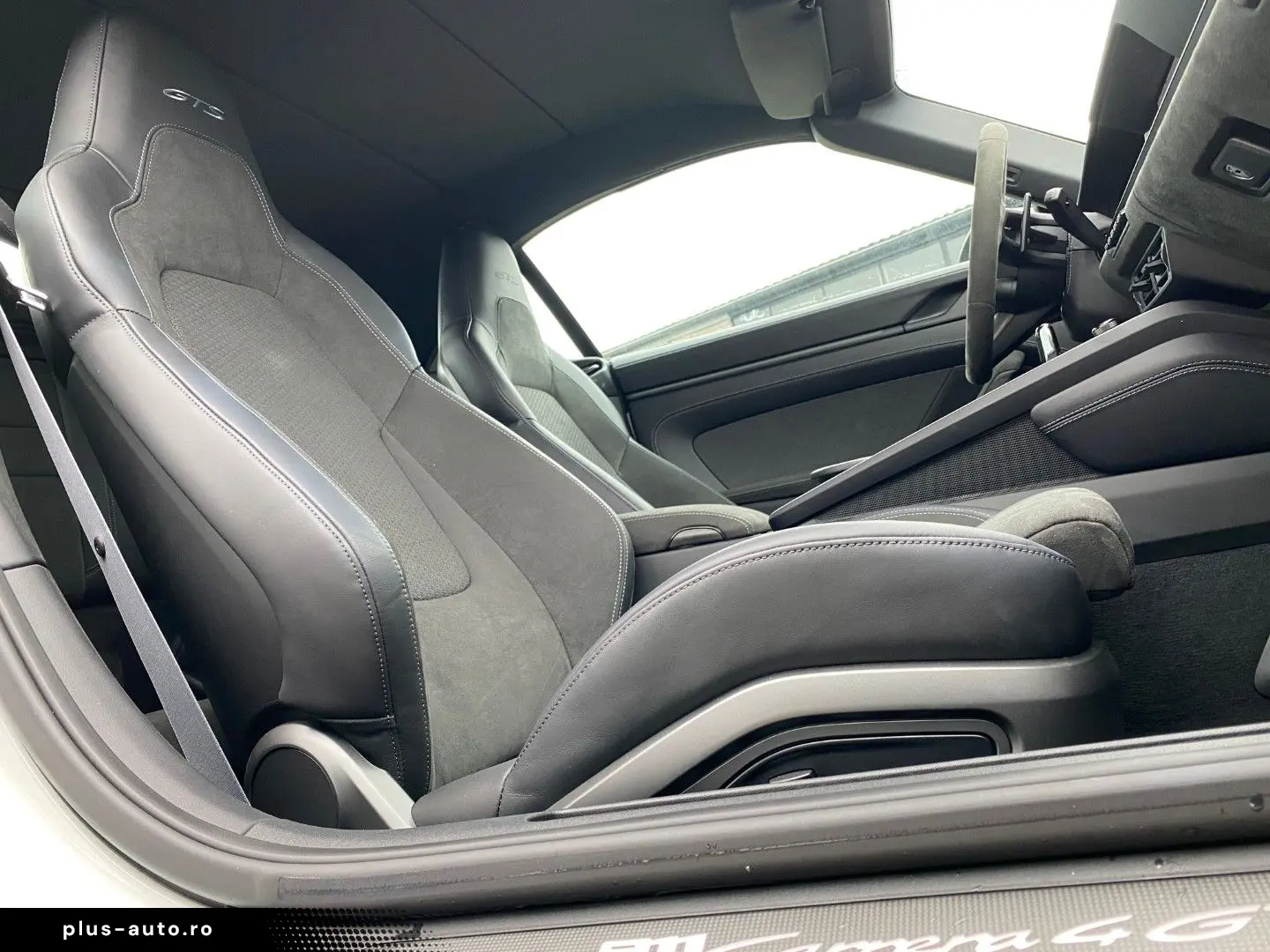 PORSCHE 911 Carrera 4 GTS T-Hybrid Cabrio Lift Chrono