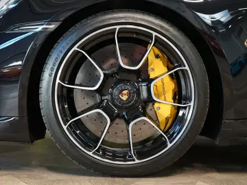 PORSCHE 911 992 TURBO APPROVED PDCC BOSE 179.174€ NETTO