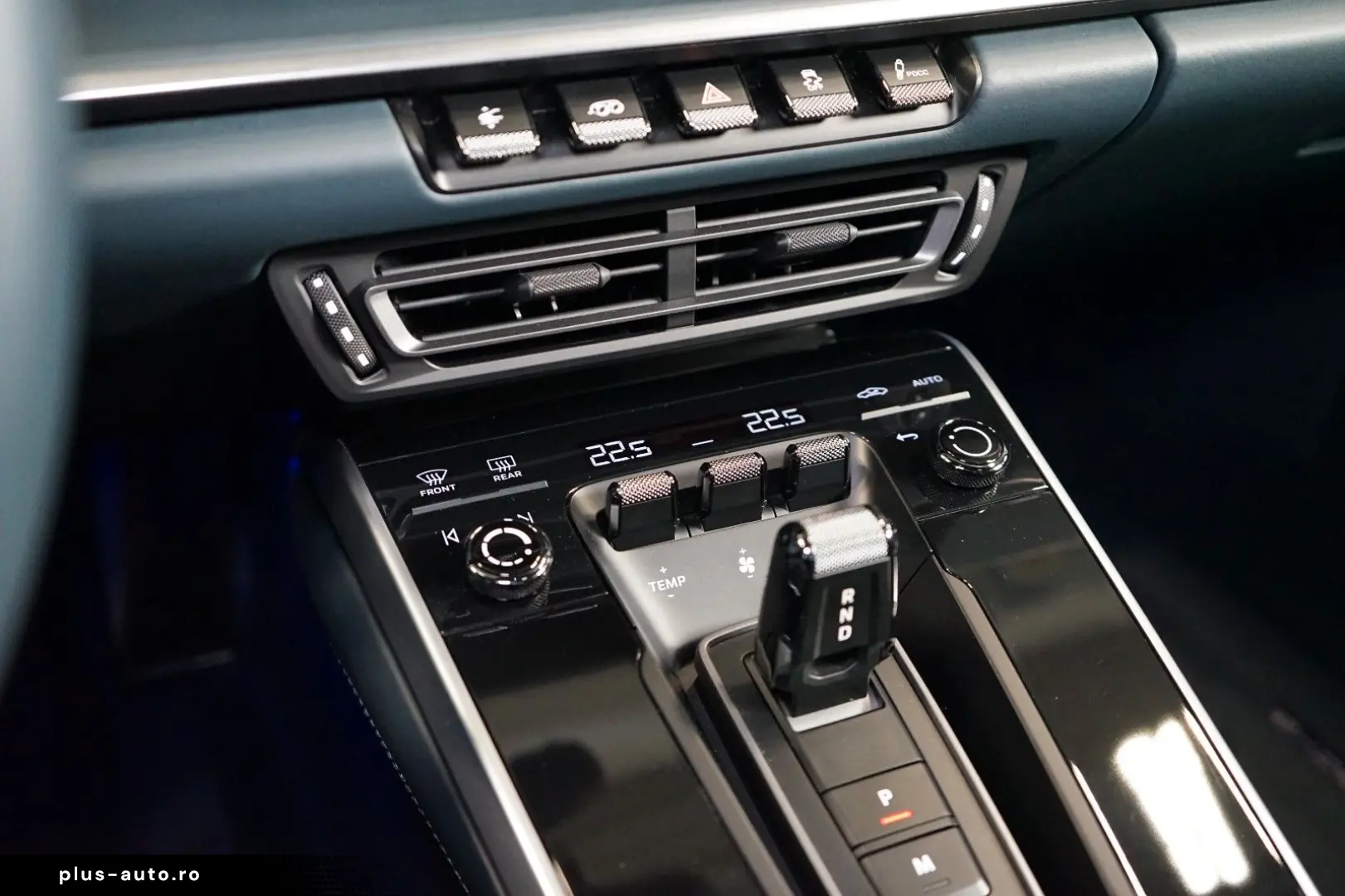 PORSCHE 911 992 TURBO APPROVED PDCC BOSE 179.174€ NETTO