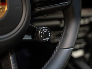 PORSCHE 911 GT3 mit Touring-Paket BOSE Lift-VA PDLS