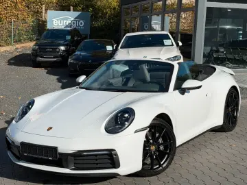 PORSCHE 911 Carrera Cabriolet Aut. 1 Hand Approved 02 28