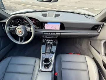 PORSCHE 911 Carrera Cabriolet Aut. 1 Hand Approved 02 28