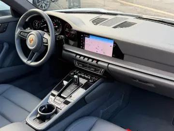 PORSCHE 911 Carrera Cabriolet Aut. 1 Hand Approved 02 28