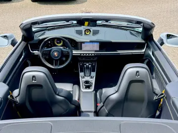 PORSCHE 911 Turbo S Cabriolet I Lift I Matrix