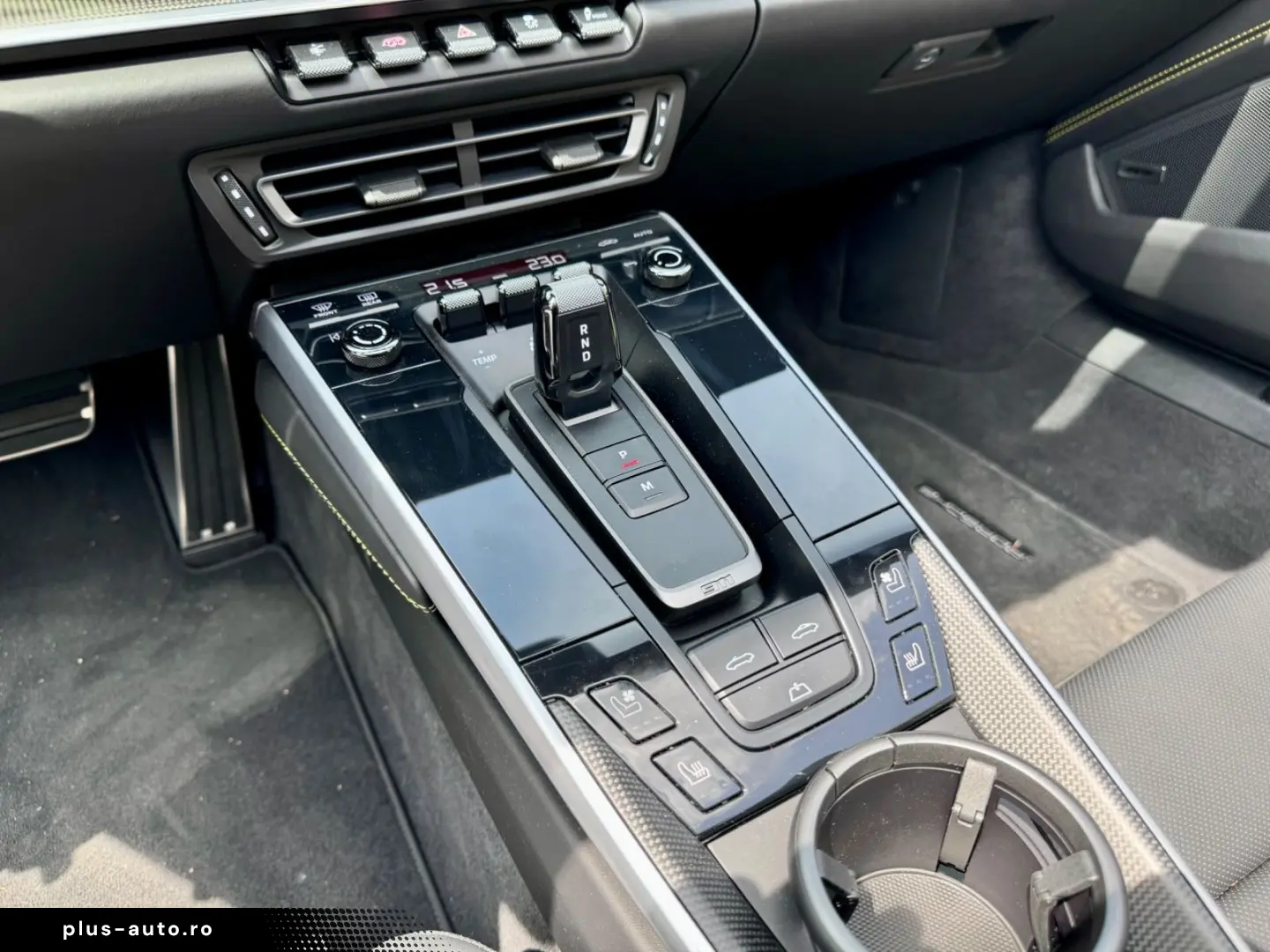 PORSCHE 911 Turbo S Cabriolet I Lift I Matrix