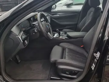 BMW 520 d M Sport-ACC-1HD-LEDER-20TKM-GARANTI-KAMERA