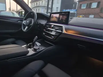 BMW 520 d M Sport-ACC-1HD-LEDER-20TKM-GARANTI-KAMERA