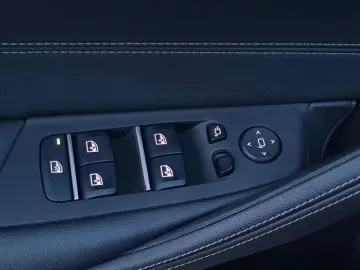 BMW 520 d M Sport-ACC-1HD-LEDER-20TKM-GARANTI-KAMERA