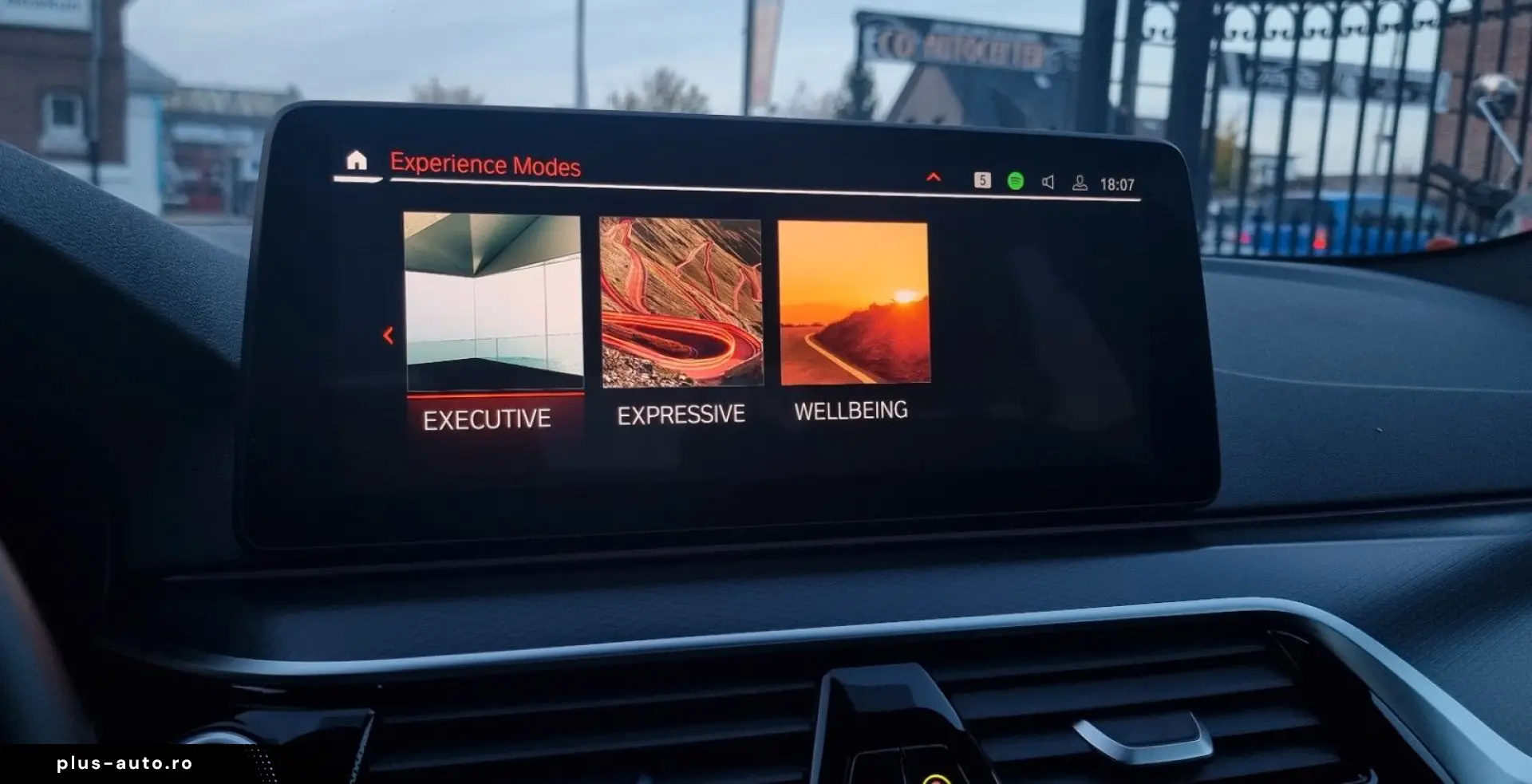 BMW 520 d M Sport-ACC-1HD-LEDER-20TKM-GARANTI-KAMERA