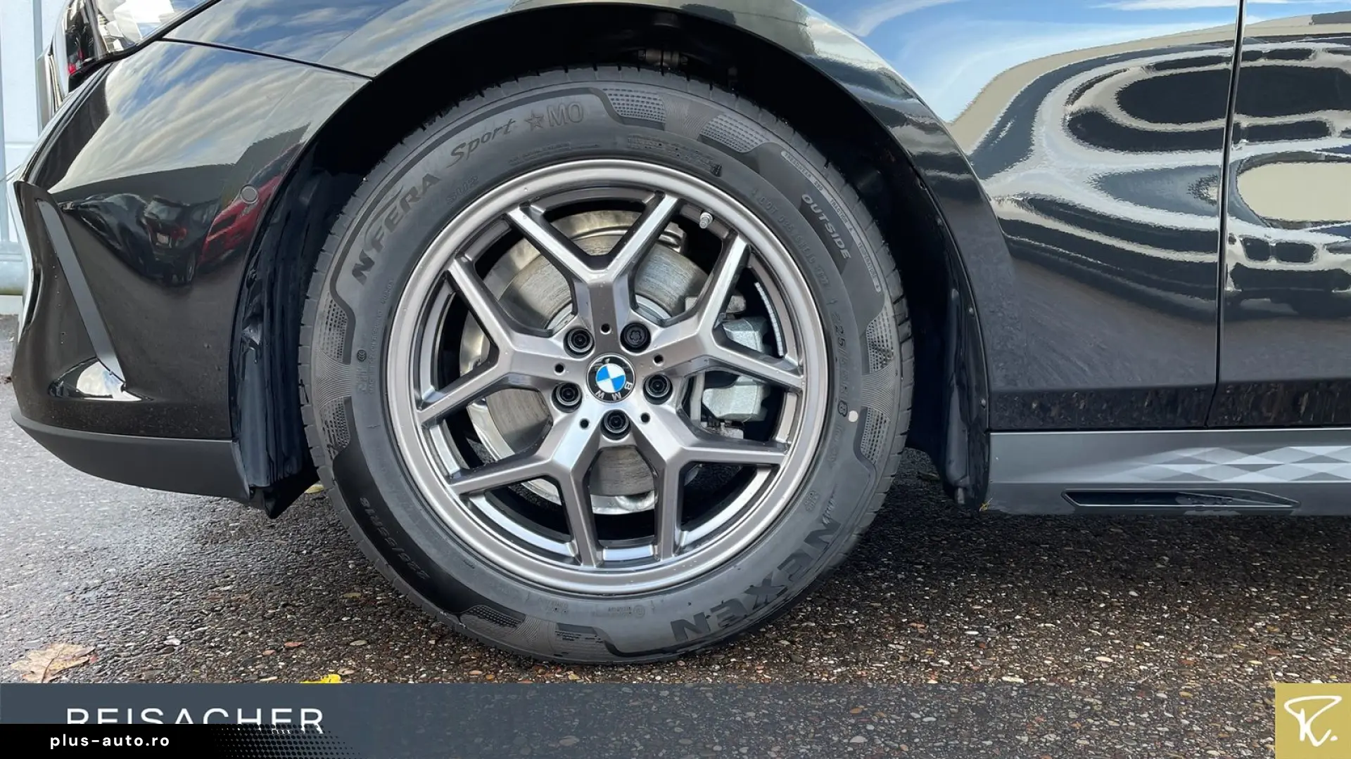 BMW 520i Lim adLED DrAss Park  Komfortzug. 18 LM