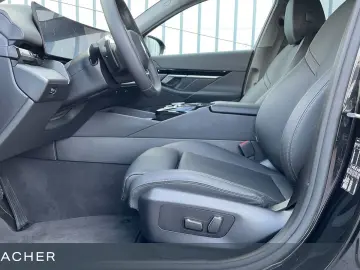 BMW 520i Lim adLED DrAss Park  Komfortzug. 18 LM