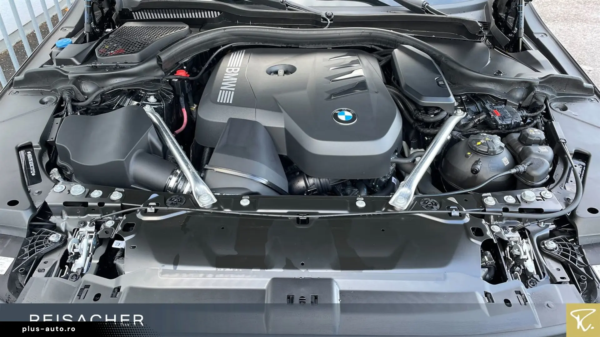 BMW 520i Lim adLED DrAss Park  Komfortzug. 18 LM