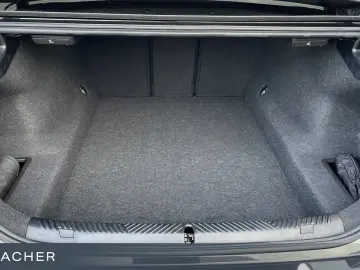 BMW 520i Lim adLED DrAss Park  Komfortzug. 18 LM