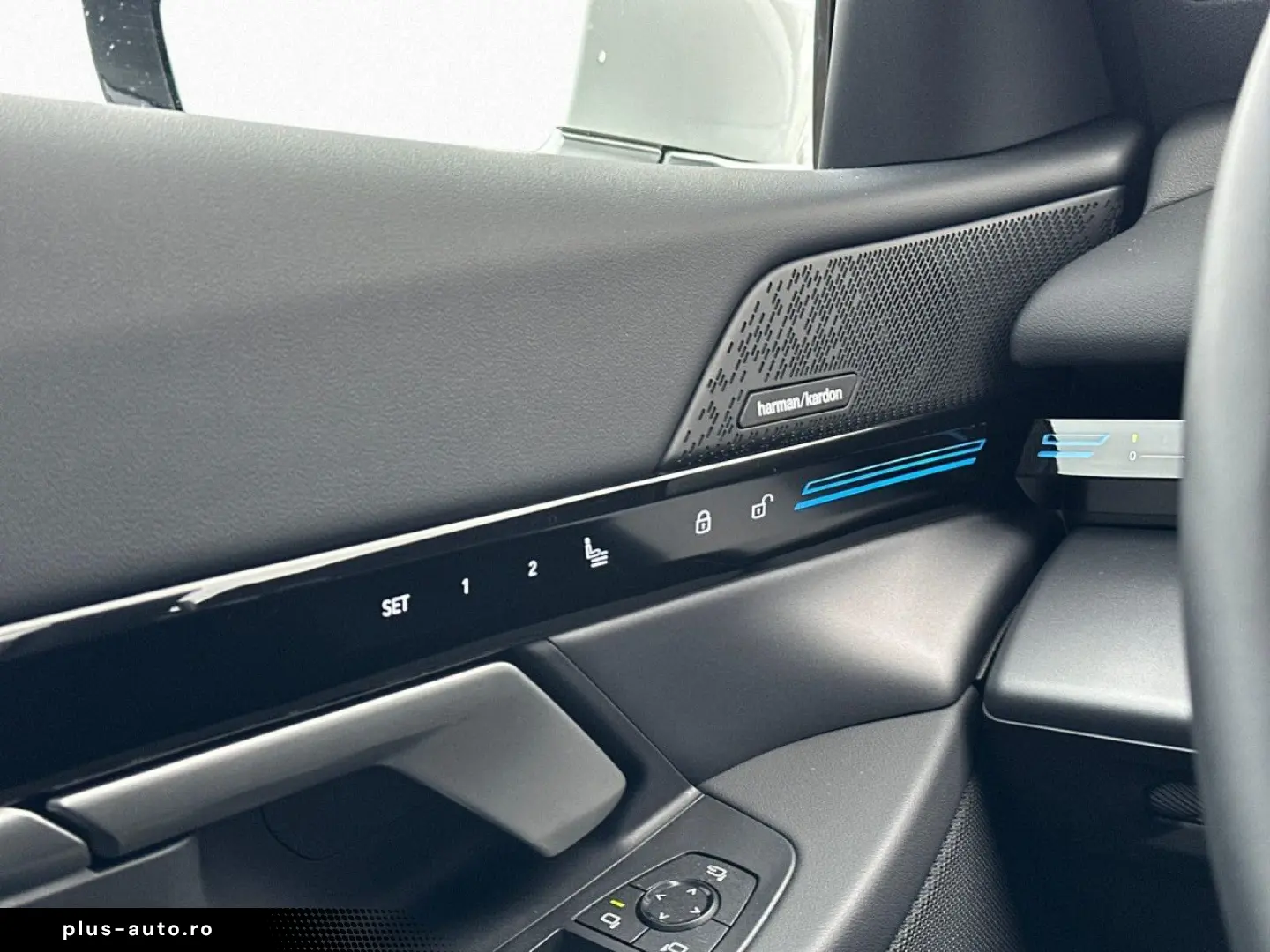 BMW 520d LCProf HUD H K DAB PA  Sitzbelüft Leas 399