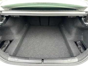 BMW 520d LCProf HUD H K DAB PA  Sitzbelüft Leas 399