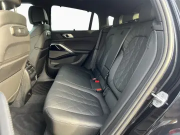 BMW X6 xDr40i MSport SoftClose Massage Ventilation AuxHeat