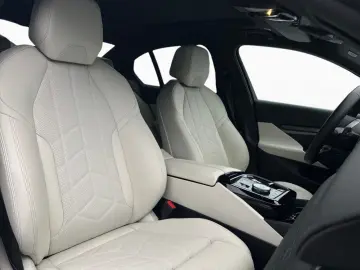 BMW 550e xDr Lim M SPORT PRO AdLED Pano B&W DAPro