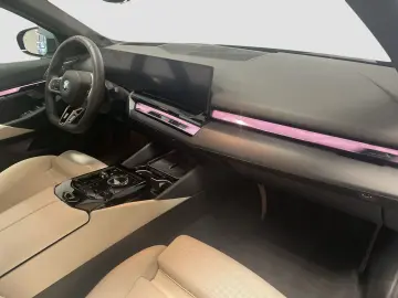 BMW 550e xDrive Limousine M Sport Driv.Assist.Prof