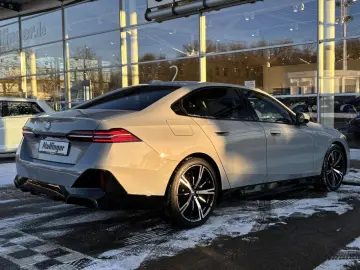 BMW 550e xDr.M Sport ACC SurView HUD Bow Wil.AHK 20