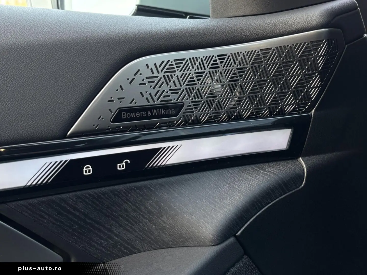 BMW 550e xDr.M Sport ACC SurView HUD Bow Wil.AHK 20