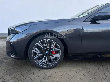 BMW 550 e xDrive M SPORT PRO