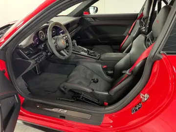 PORSCHE 992 GT3 Clubsport PCCB Carbon-Dach Schalensitze