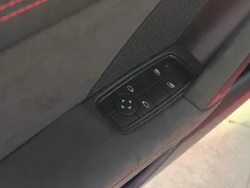 PORSCHE 992 GT3 Clubsport PCCB Carbon-Dach Schalensitze