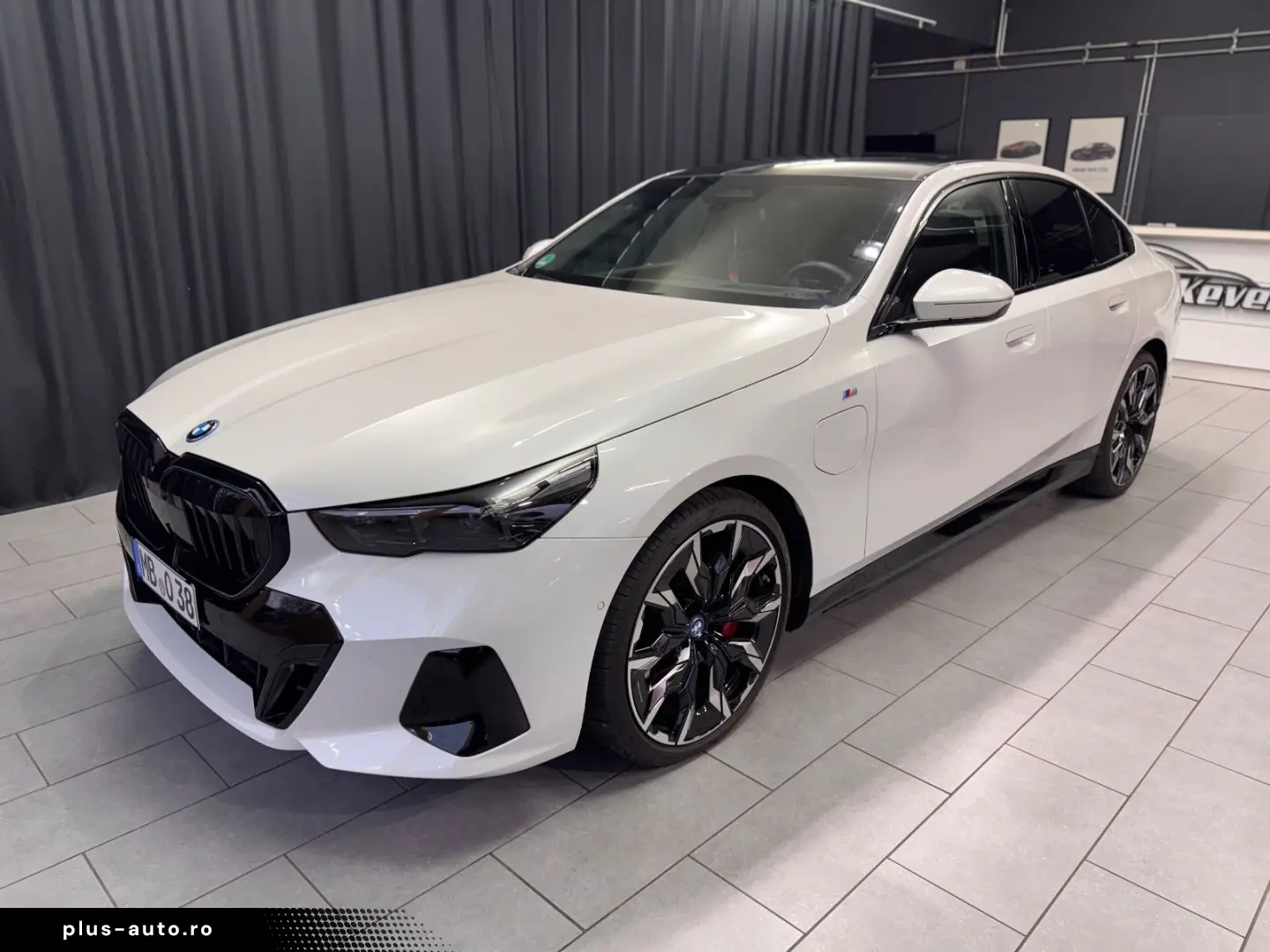 BMW 550e Lim. xDrive M SPORT CARBON PANO 21 ZOLL