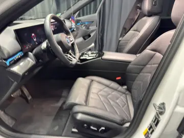 BMW 550e Lim. xDrive M SPORT CARBON PANO 21 ZOLL