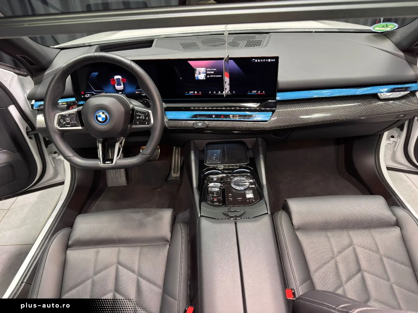 BMW 550e Lim. xDrive M SPORT CARBON PANO 21 ZOLL