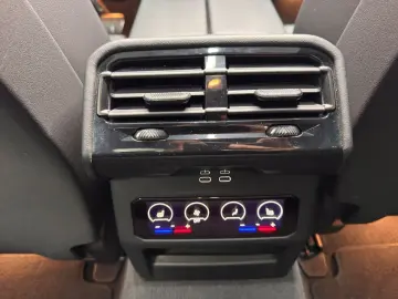 BMW 550e Lim. xDrive M SPORT CARBON PANO 21 ZOLL