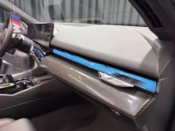 BMW 550e Lim. xDrive M SPORT CARBON PANO 21 ZOLL