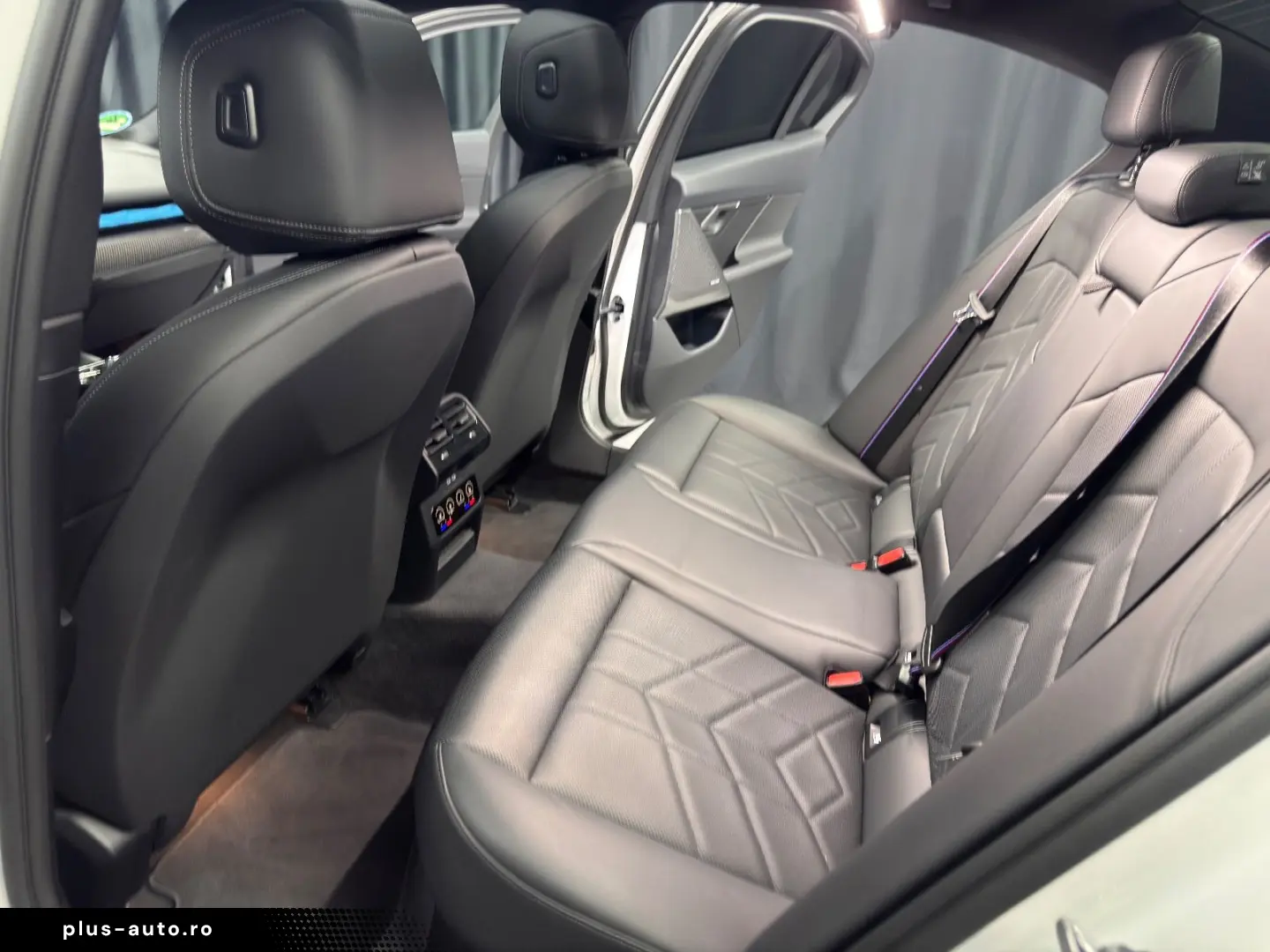 BMW 550e Lim. xDrive M SPORT CARBON PANO 21 ZOLL