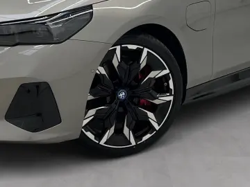 BMW 550e xDrive M Sport AHK Driv.Assist.Prof Kamera