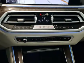 BMW X5 xDrive45e xLine AHK