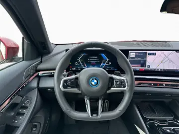 BMW 550e xDr M Sport Pro DA-Pr PA  B W AHK IconicGl