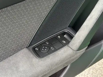 PORSCHE 911 Carrera 4 Coupe GTS PDK   Carbon Dach   A...