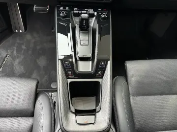 PORSCHE 911 Carrera 4 Coupe GTS PDK   Carbon Dach   A...