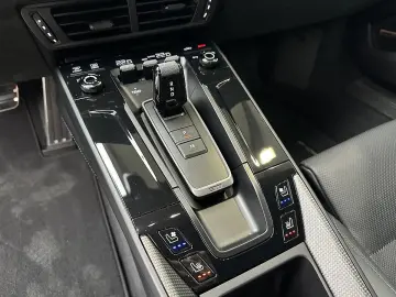 PORSCHE 911 Carrera 4 Coupe GTS PDK   Carbon Dach   A...