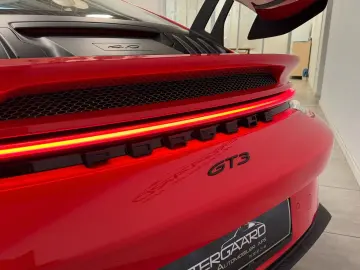 PORSCHE 911 GT3