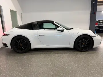 PORSCHE 911 Targa 4  SPORT-CHRONO BOSE SITZ-KÜHLUNG PTS