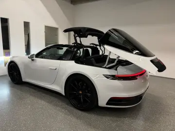 PORSCHE 911 Targa 4  SPORT-CHRONO BOSE SITZ-KÜHLUNG PTS
