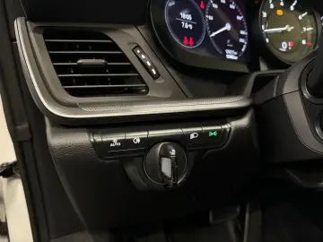 PORSCHE 911 Targa 4  SPORT-CHRONO BOSE SITZ-KÜHLUNG PTS