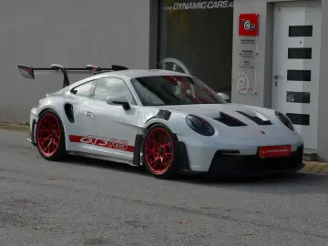 PORSCHE 911 GT3 RS