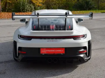 PORSCHE 911 GT3 RS
