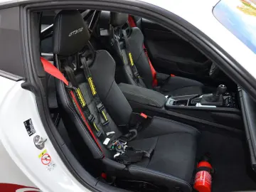 PORSCHE 911 GT3 RS