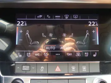 AUDI A6 Avant 50 TFSI e quattro S line PANO MATRIX HU